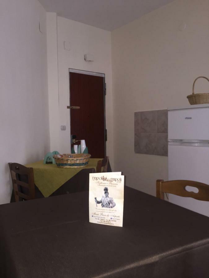 B&B Napoli Napoli Экстерьер фото