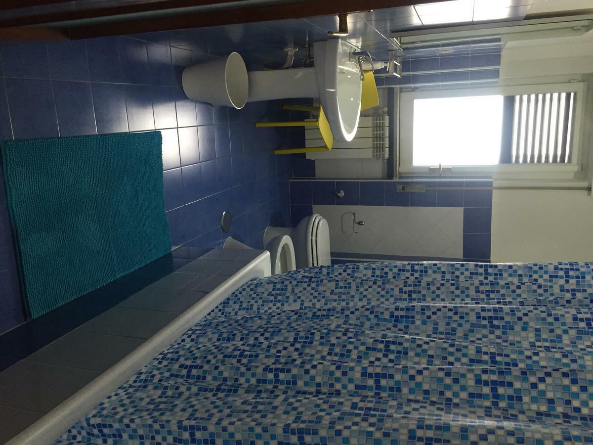 B&B Napoli Napoli Экстерьер фото